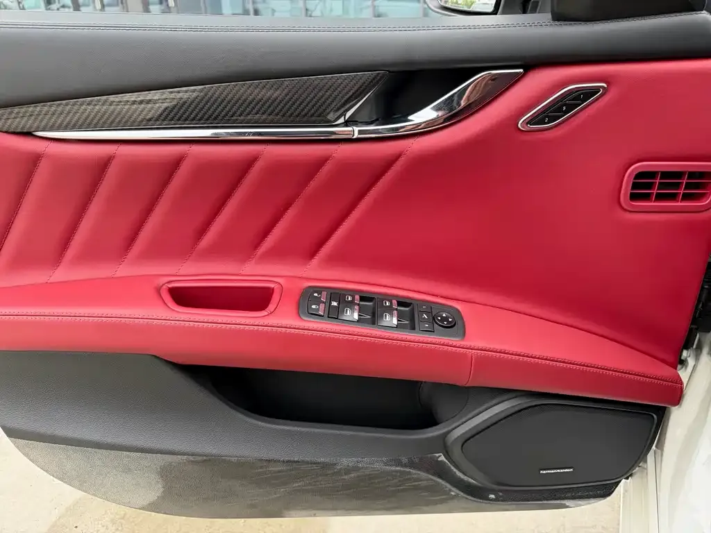 Maserati Quattroporte 2022 из CN, фото 5