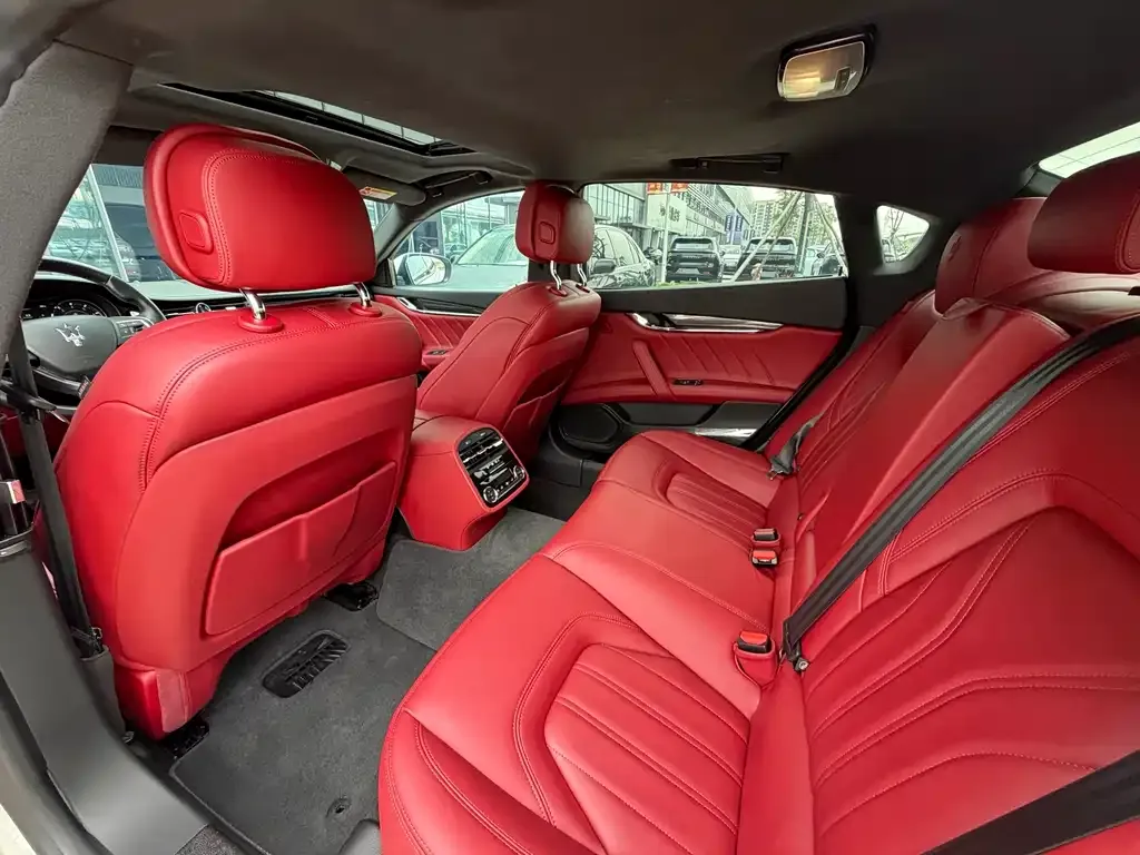 Maserati Quattroporte 2022 из CN, фото 4