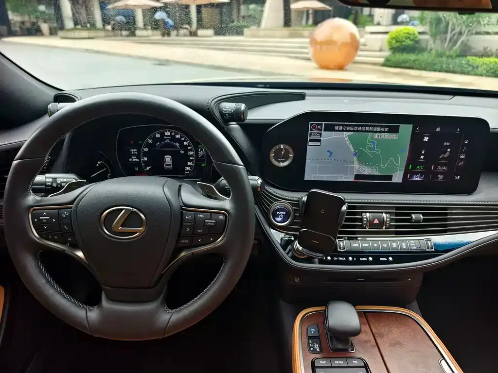 Lexus LS 2022 из CN, фото 3
