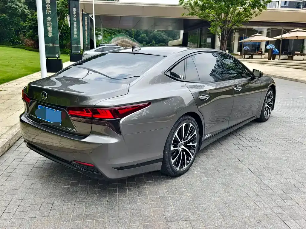Lexus LS 2022 из CN, фото 8