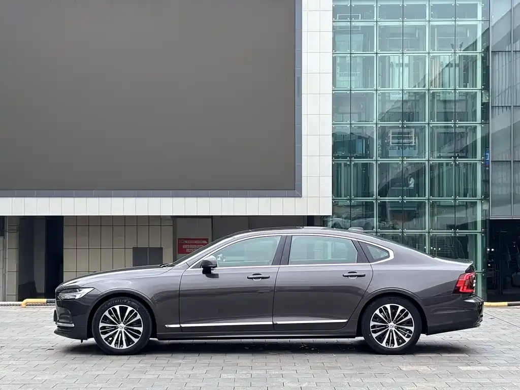 Volvo S90 — фото 7