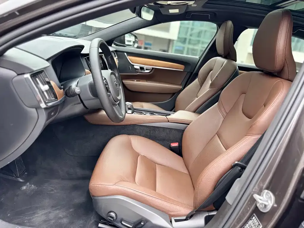 Volvo S90 — фото 10