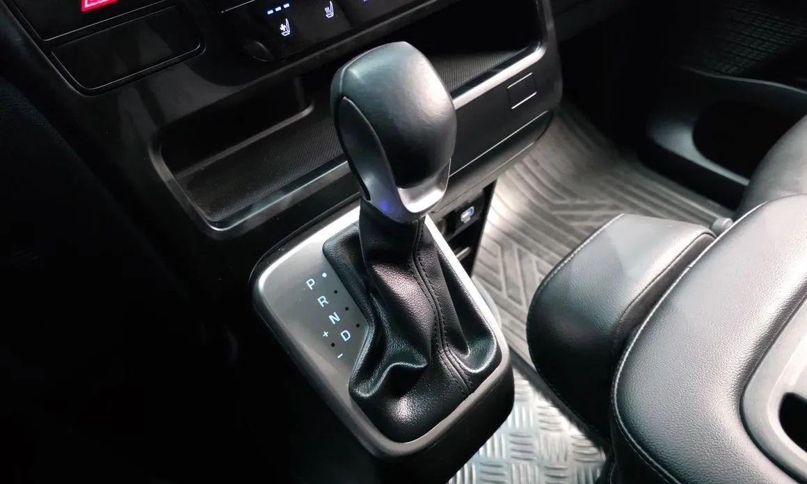 Hyundai Staria 2025 из KR, фото 4