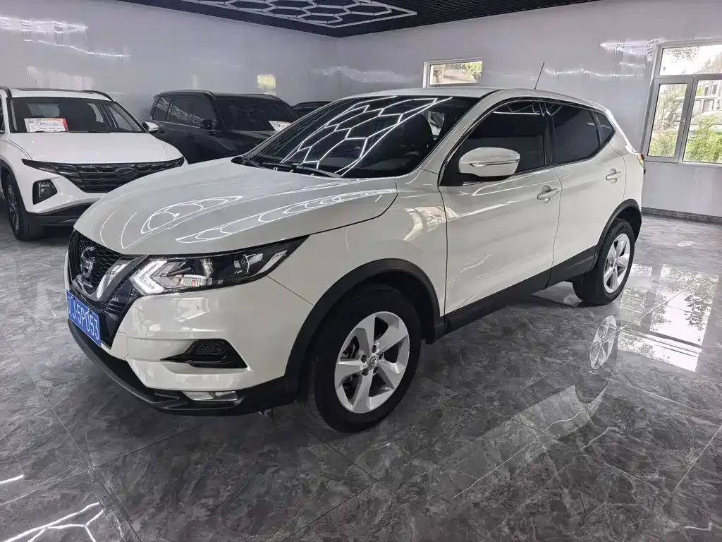 Nissan Qashqai — фото 5