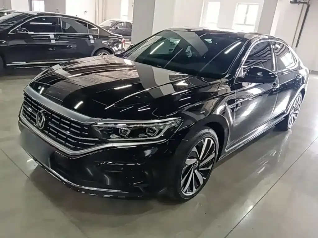 Volkswagen Passat — фото 2