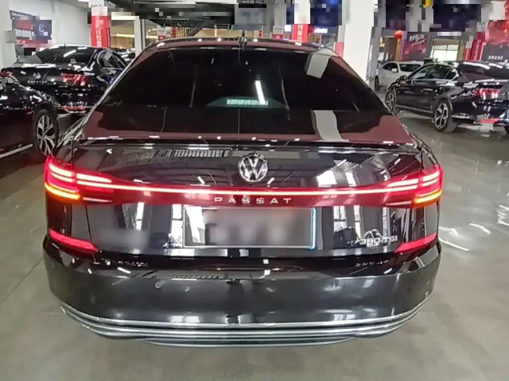 Volkswagen Passat — фото 5