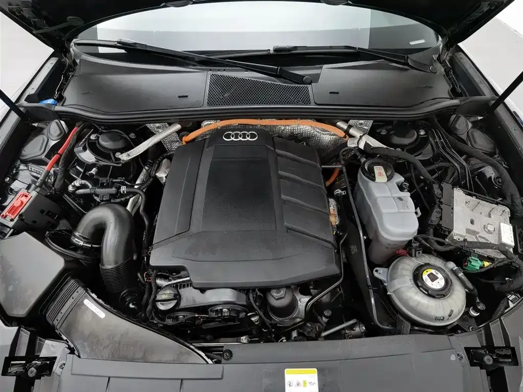 Audi A6L New Energy 2021 из CN, фото 7