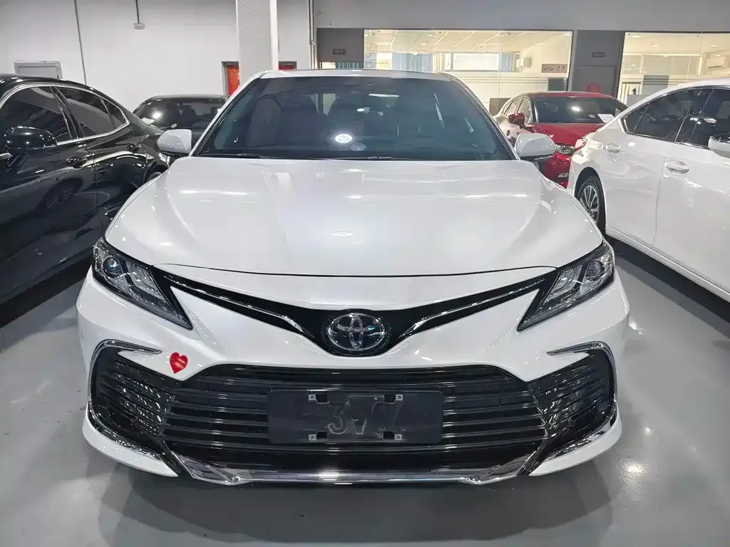 Toyota Camry 2023 из CN, фото 8