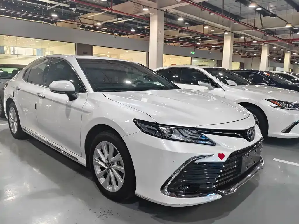Toyota Camry 2023 из CN, фото 10