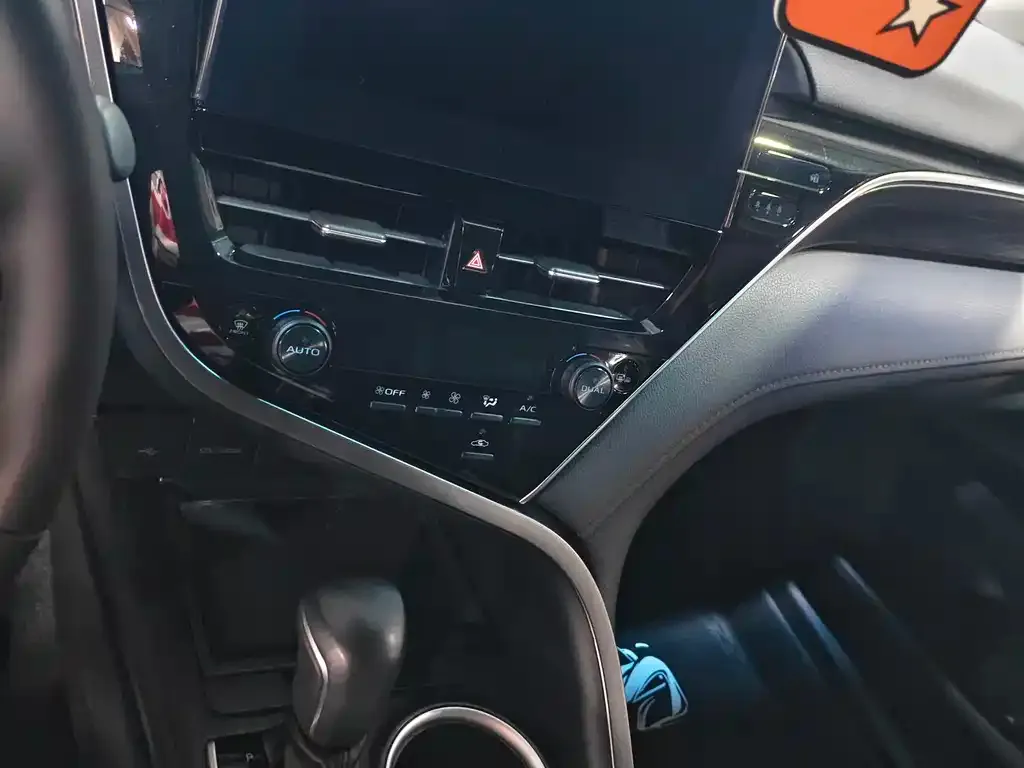 Toyota Camry 2023 из CN, фото 9