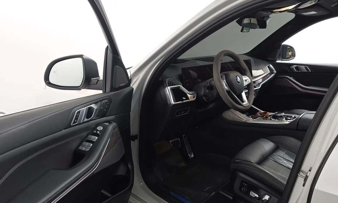 BMW X7 2024 из KR, фото 10