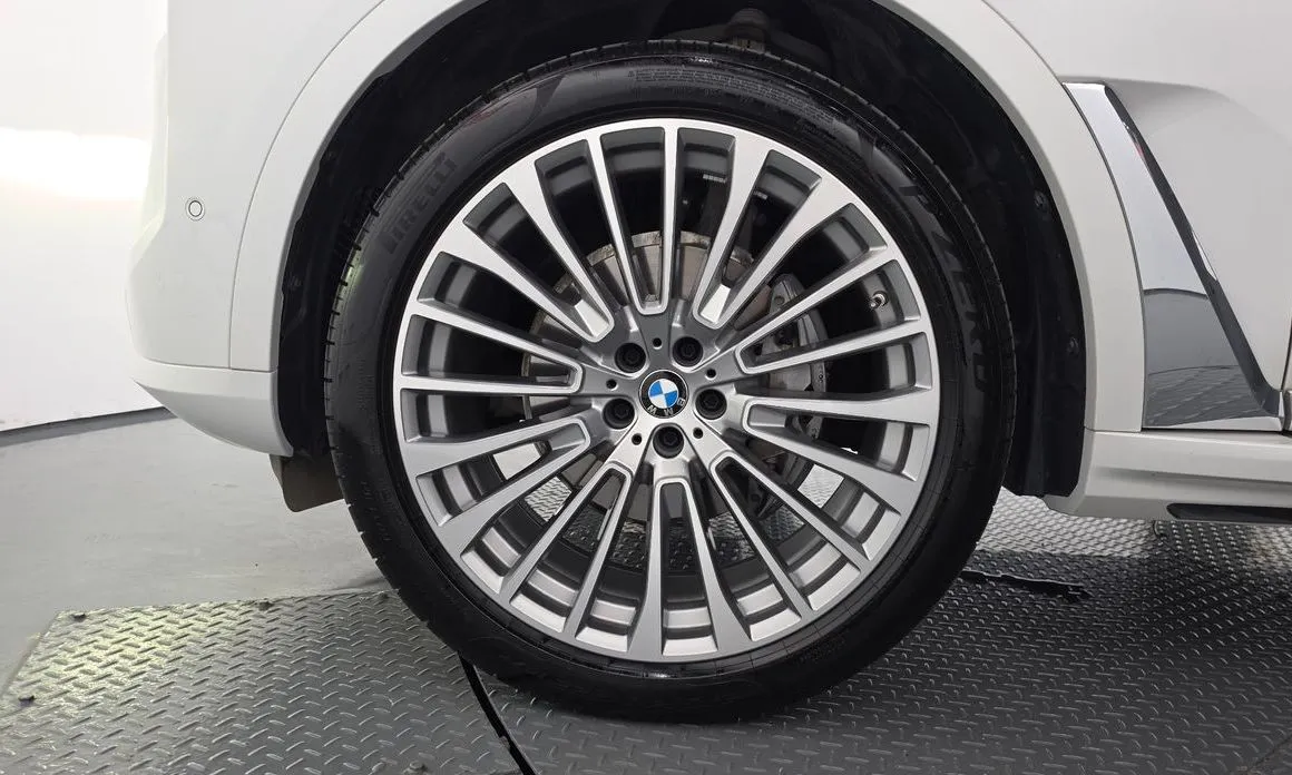 BMW X7 2024 из KR, фото 8