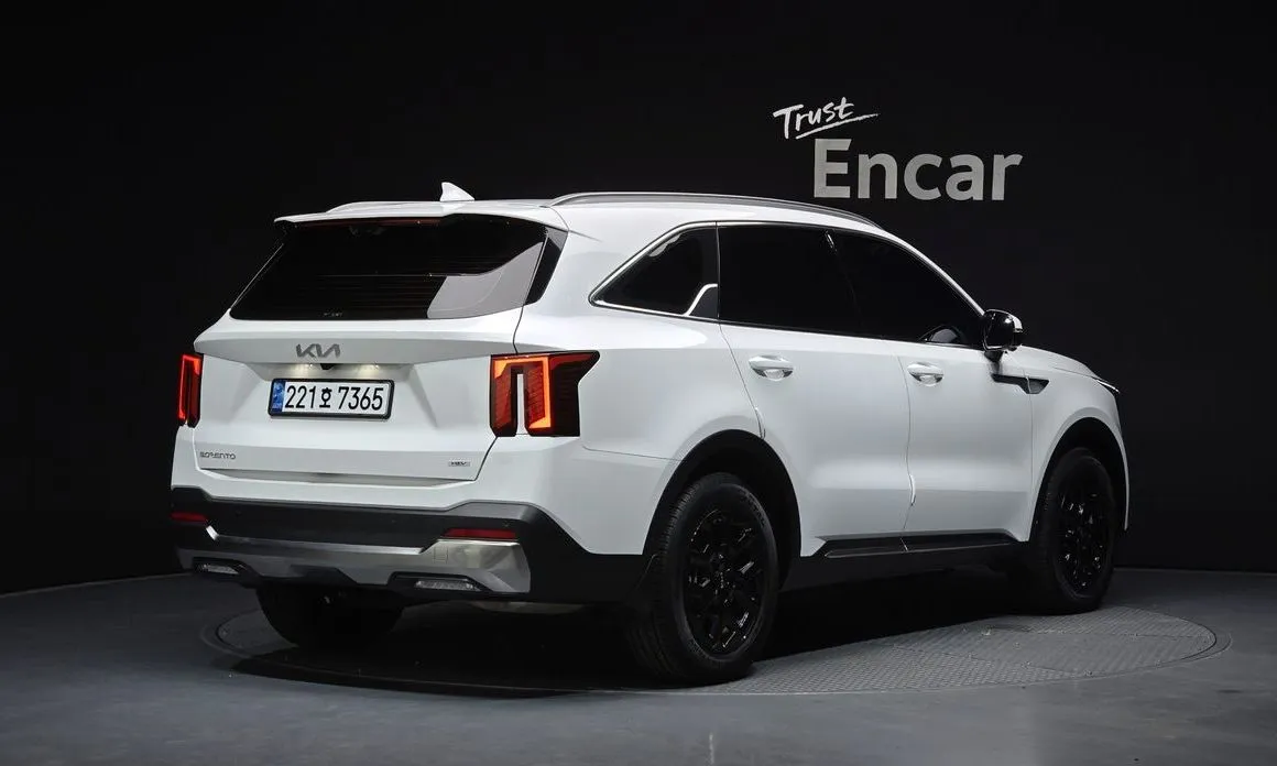 Kia Sorento — фото 3