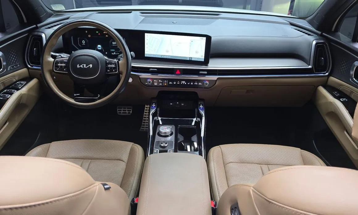 Kia Sorento — фото 8