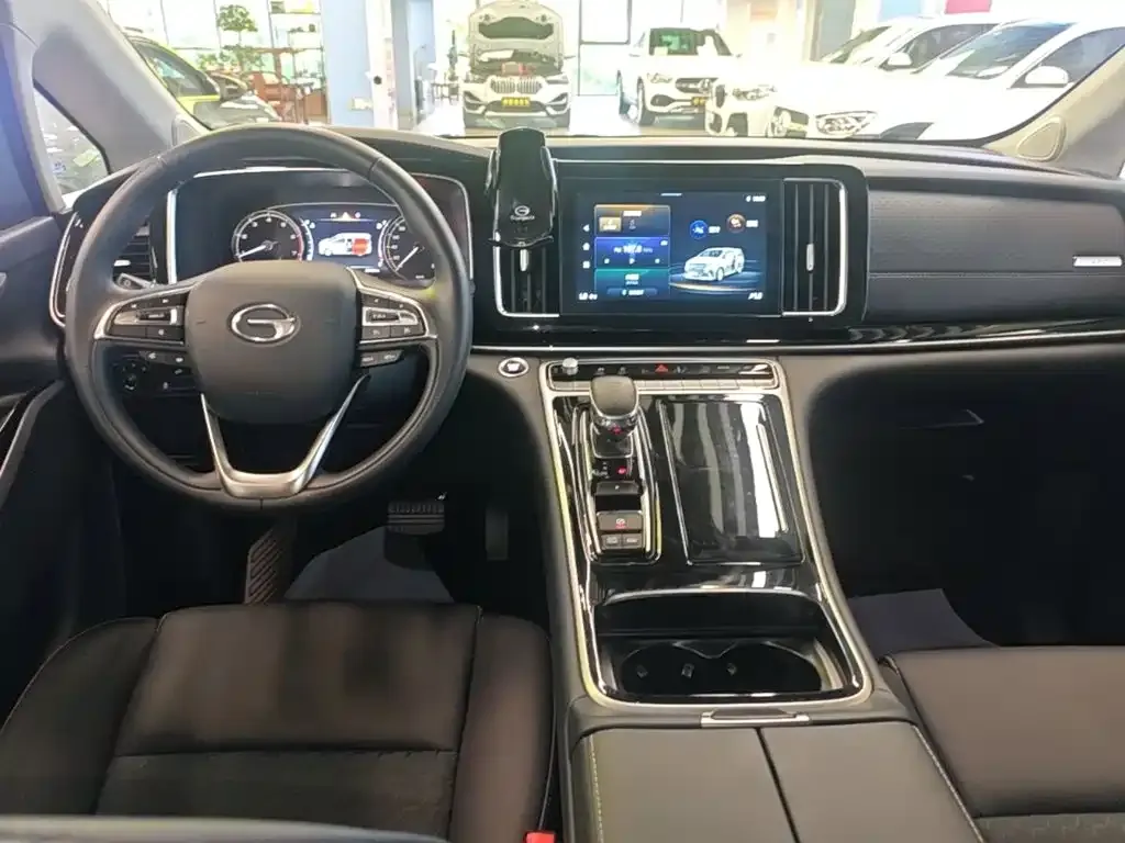 GAC Motor Trumpchi M8 — фото 2