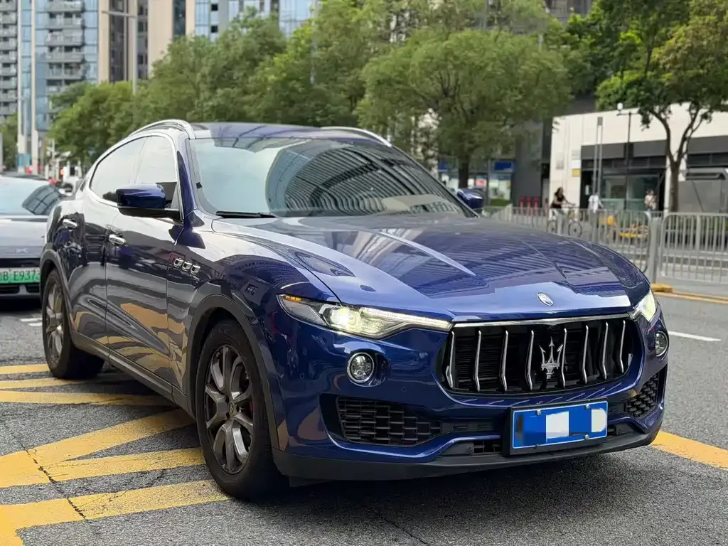 Maserati Levante — фото 4