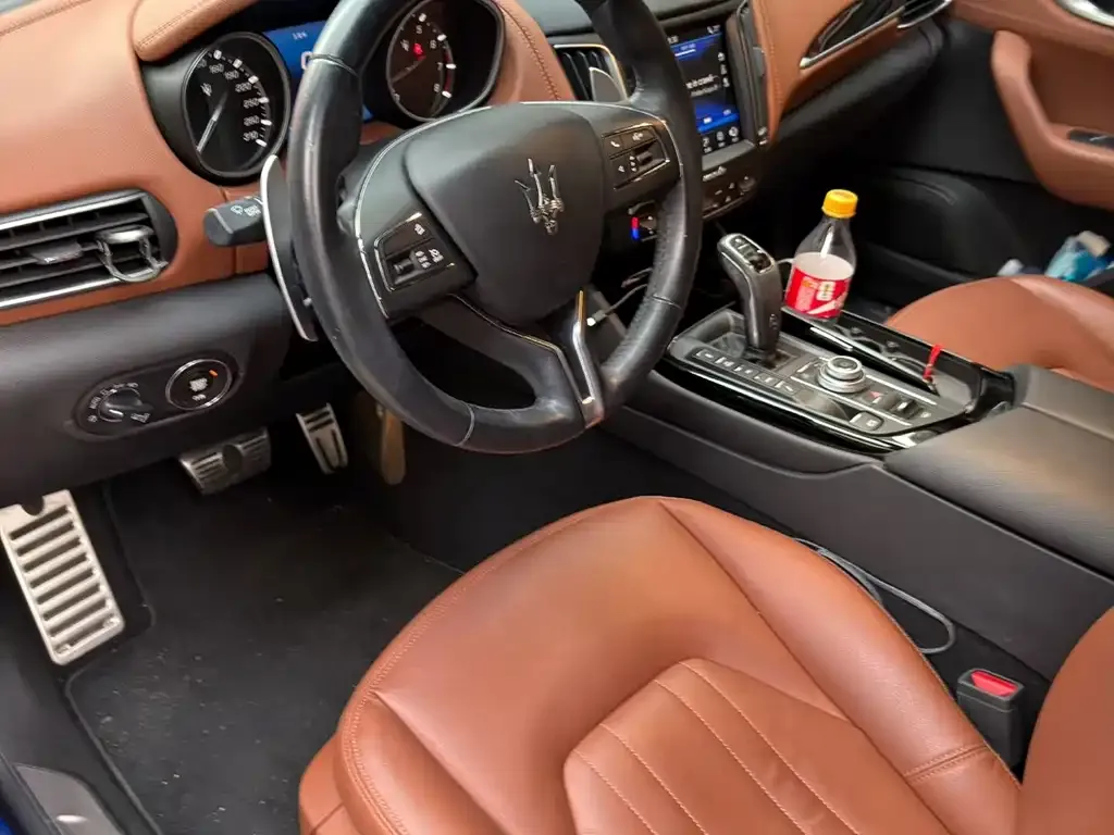 Maserati Levante — фото 2