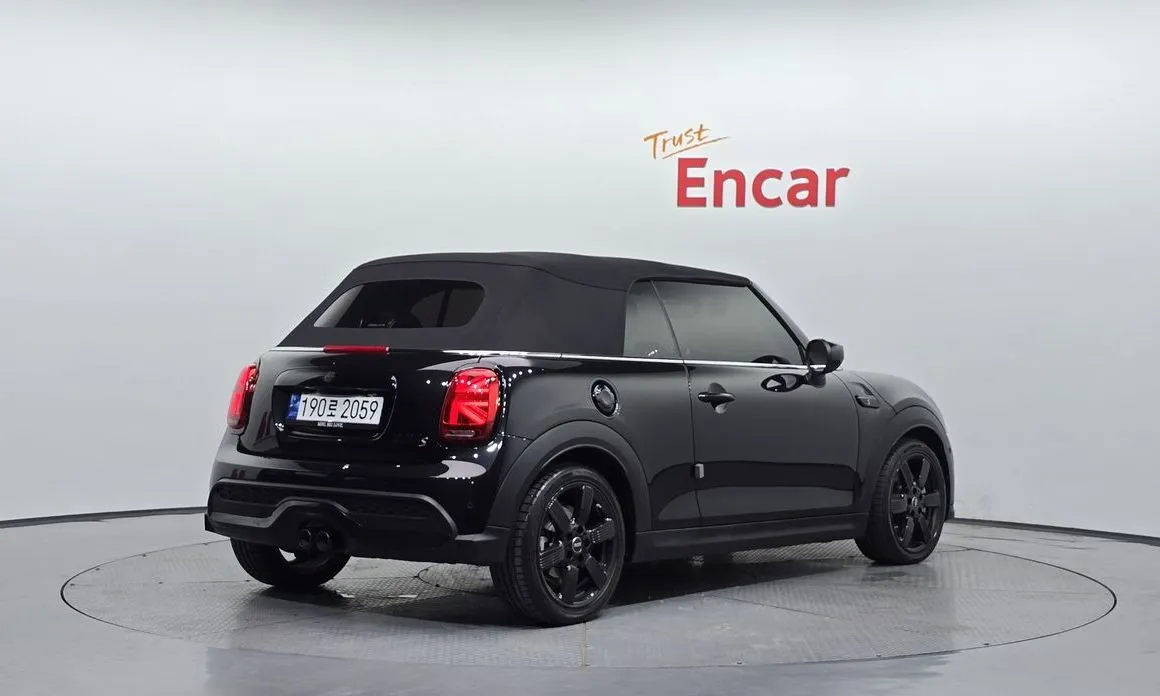 Mini Cooper Convertible 2023 из KR, фото 4