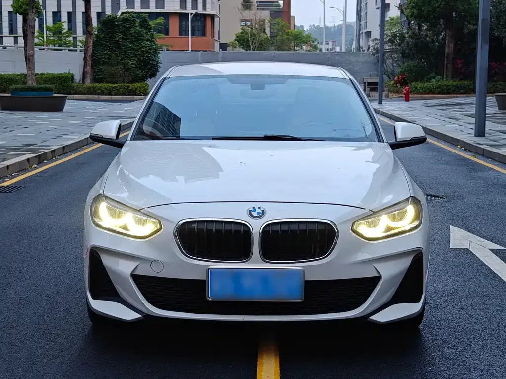 BMW 1 Series 2021 из CN, фото 4