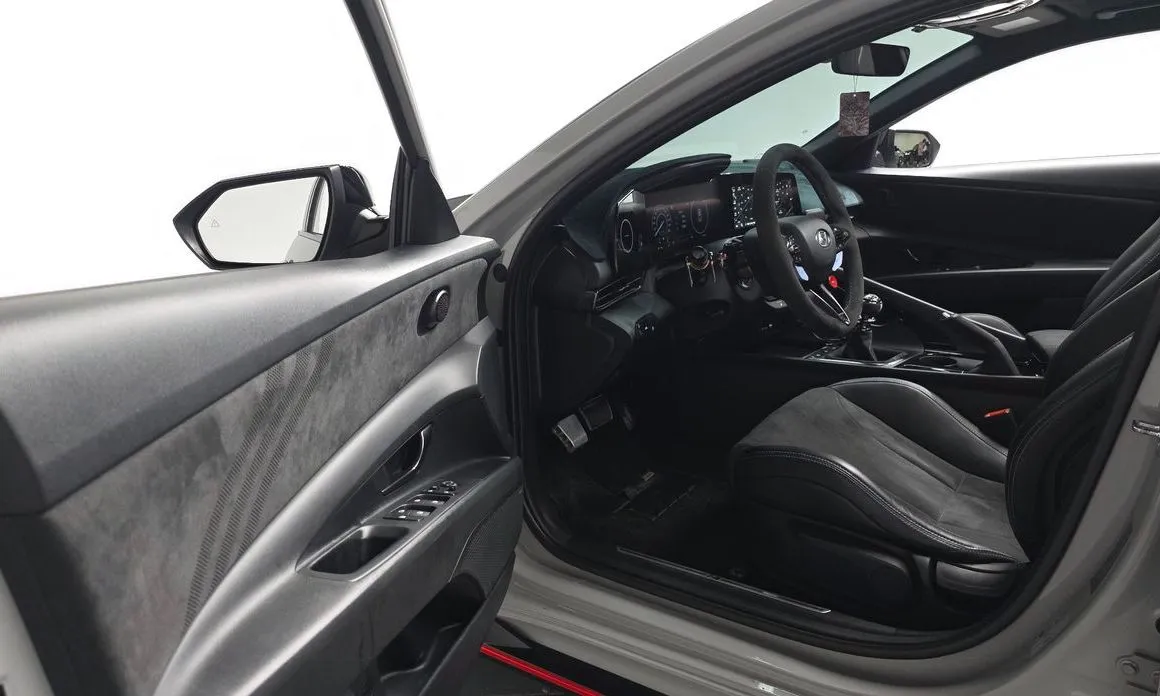 Hyundai AVANTE 2023 из KR, фото 5
