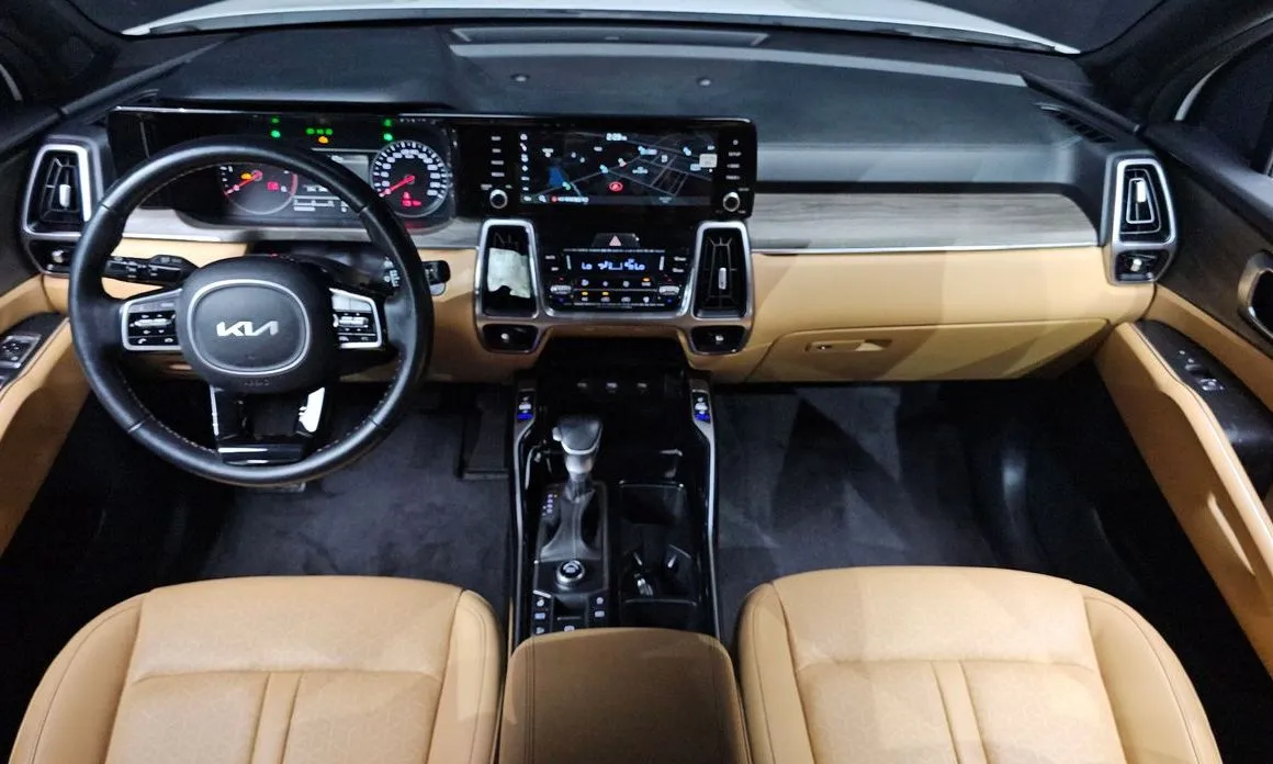 Kia Sorento — фото 8