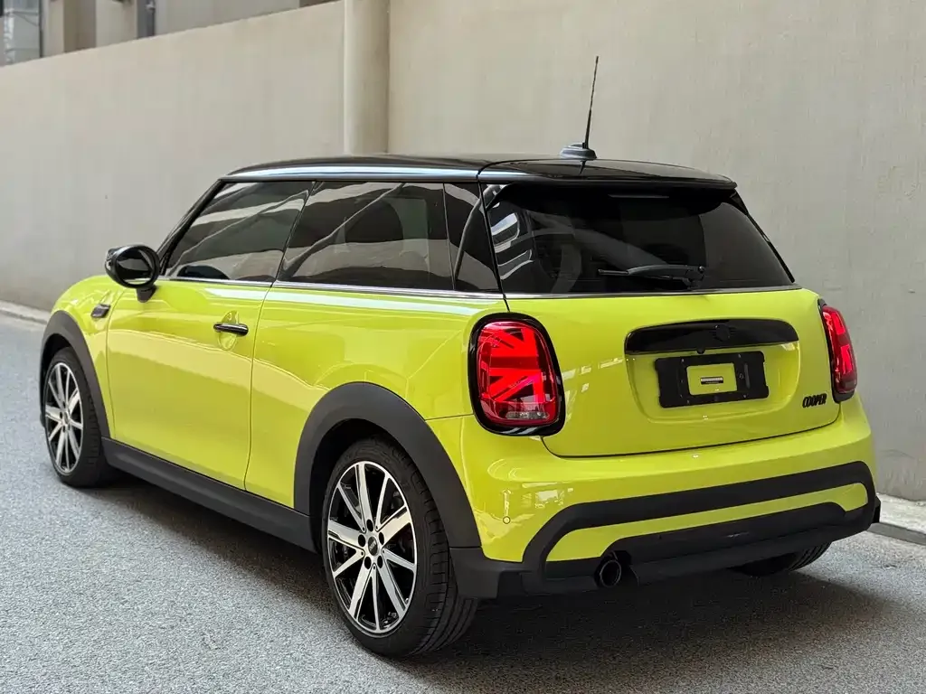 MINI Cooper (3-door) — фото 10