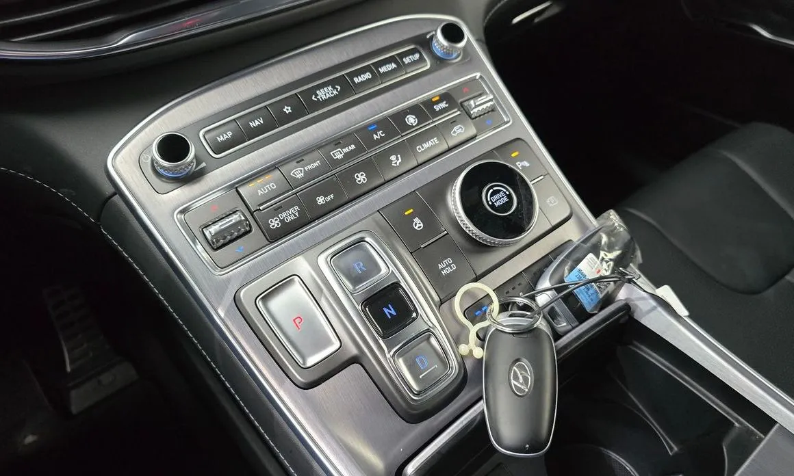Hyundai Santafe — фото 7