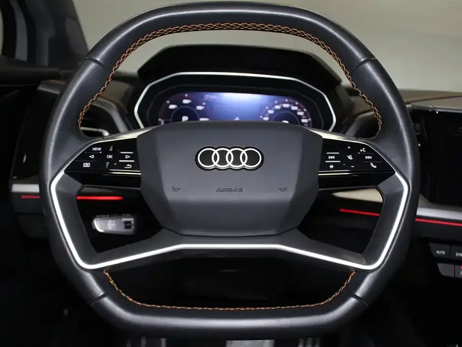 Audi Q4 e-tron — фото 9