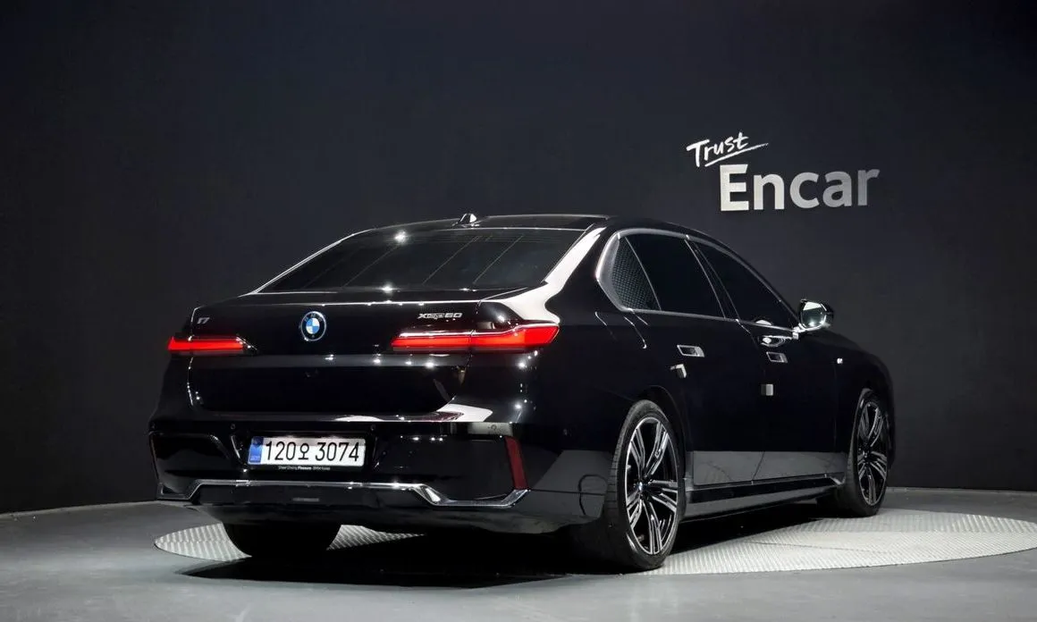 BMW i7 2024 из KR, фото 10