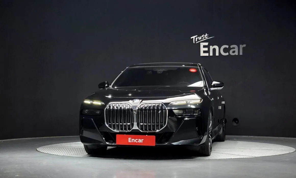 BMW i7 2024 из KR, фото 2