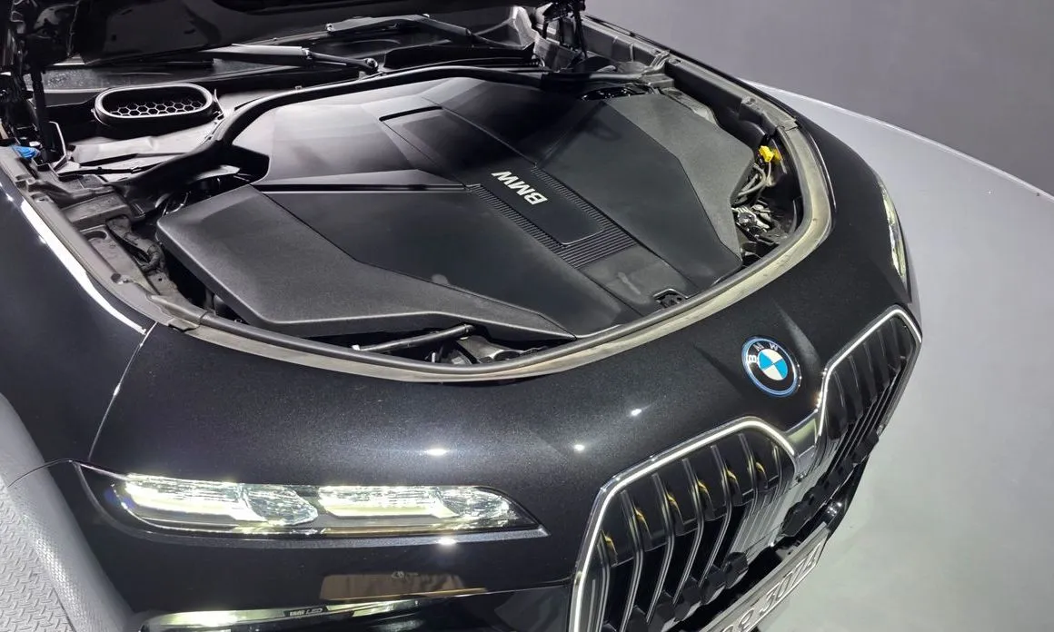 BMW i7 2024 из KR, фото 8