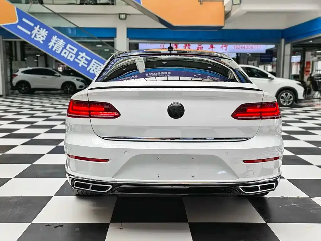 Volkswagen CC — фото 10