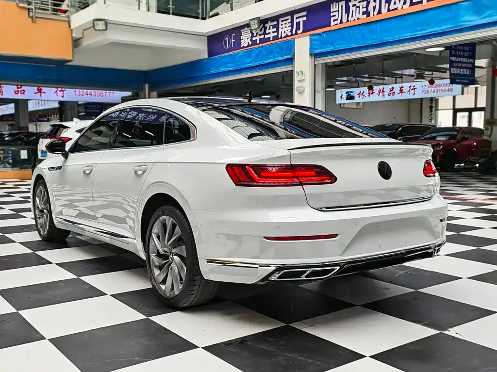 Volkswagen CC — фото 8