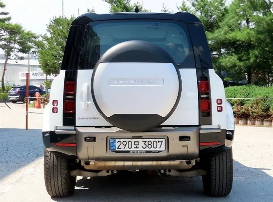 Land Rover Defender — фото 3