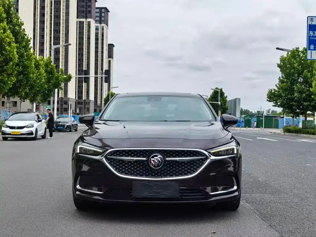 Buick LaCrosse — фото 9