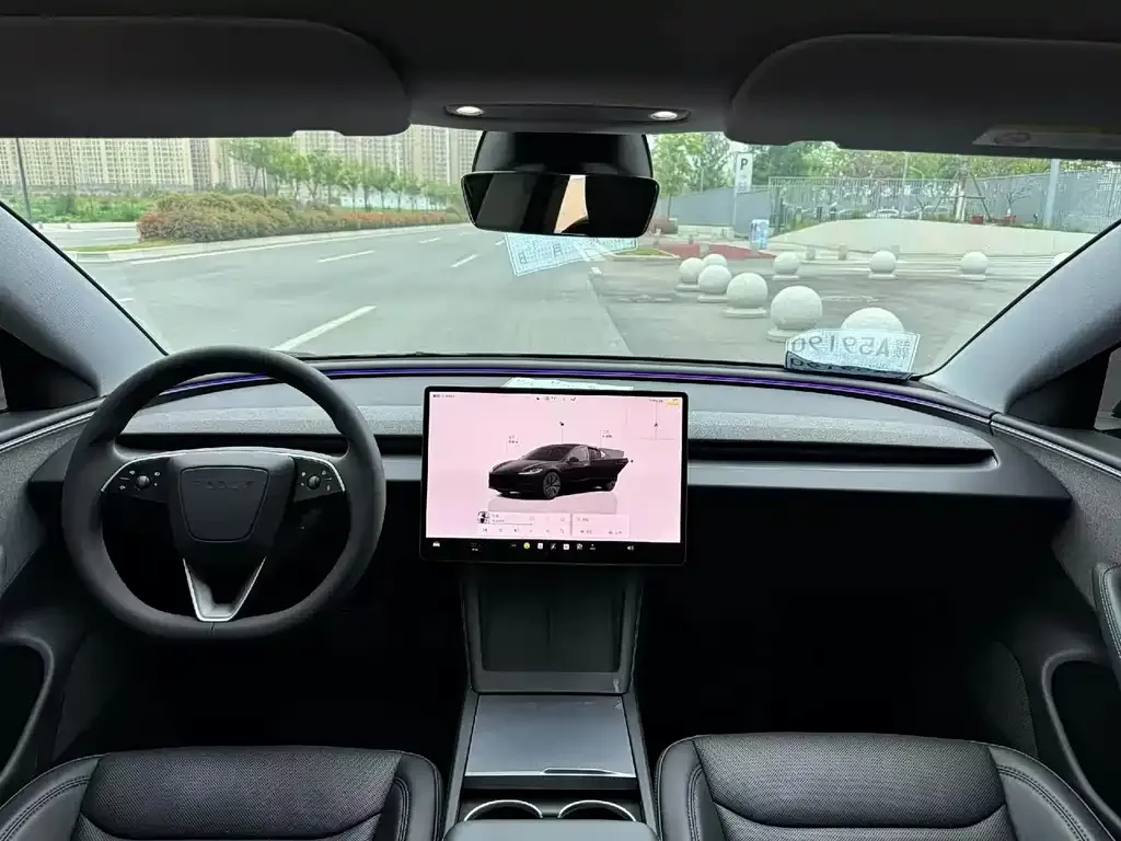 Tesla Model 3 — фото 3