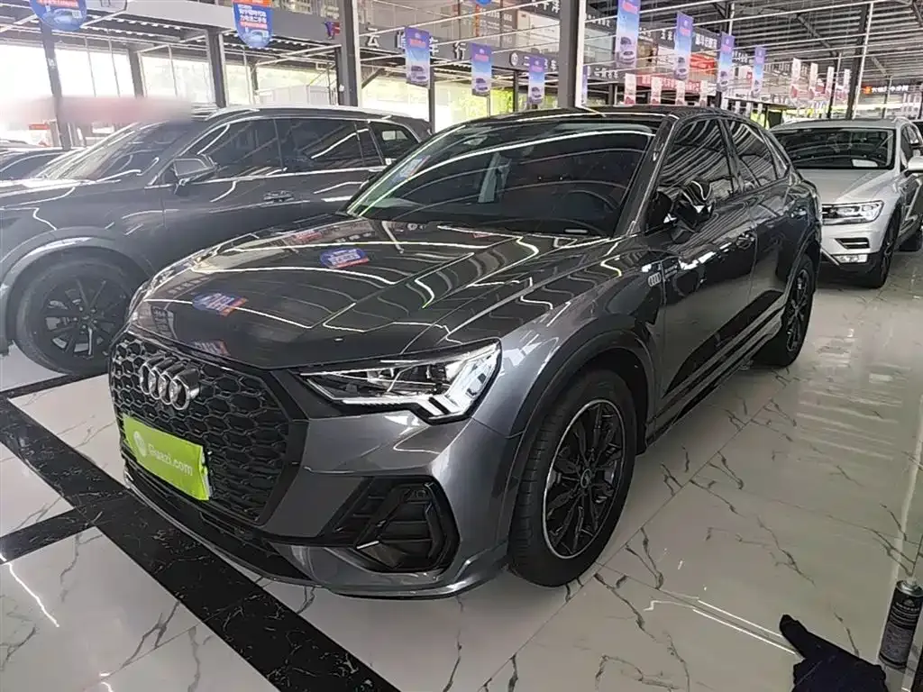 Audi Q3 Sportback 2021 из CN, фото 3