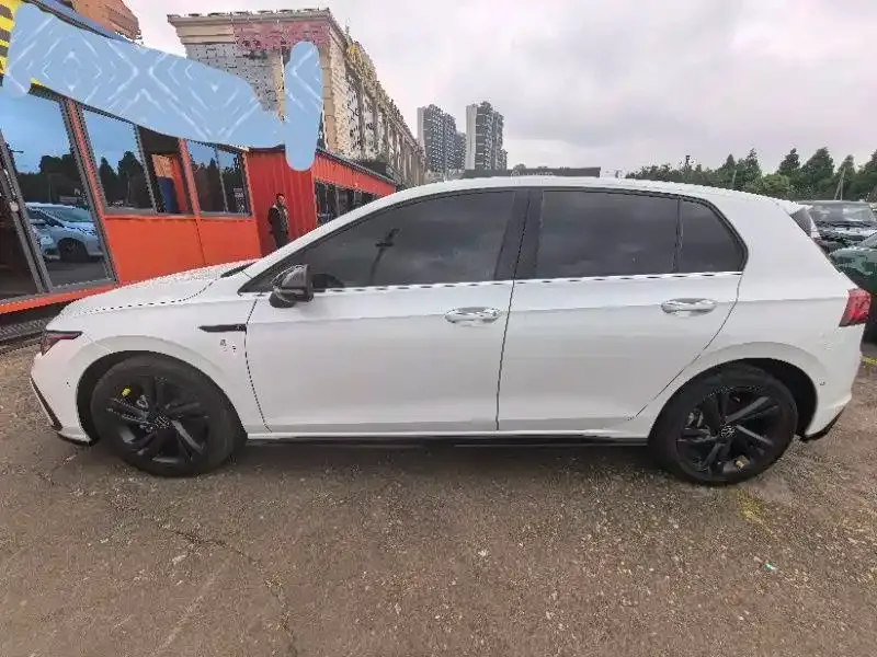 Volkswagen Golf 2023 из CN, фото 8