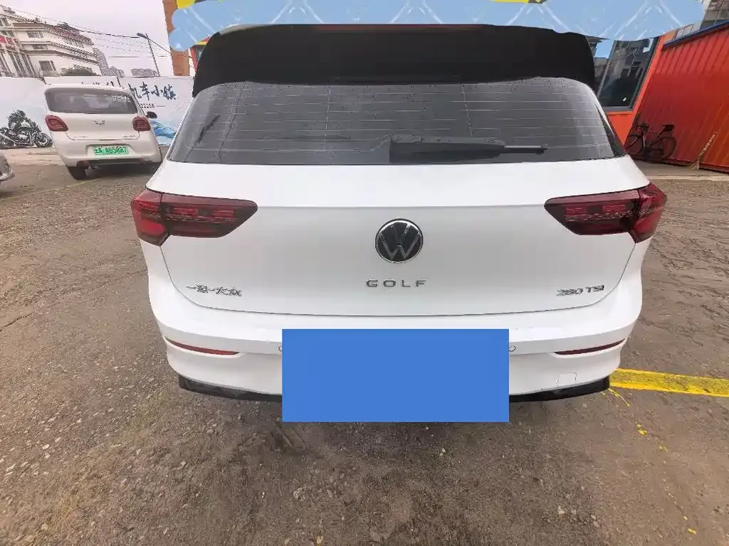 Volkswagen Golf 2023 из CN, фото 3