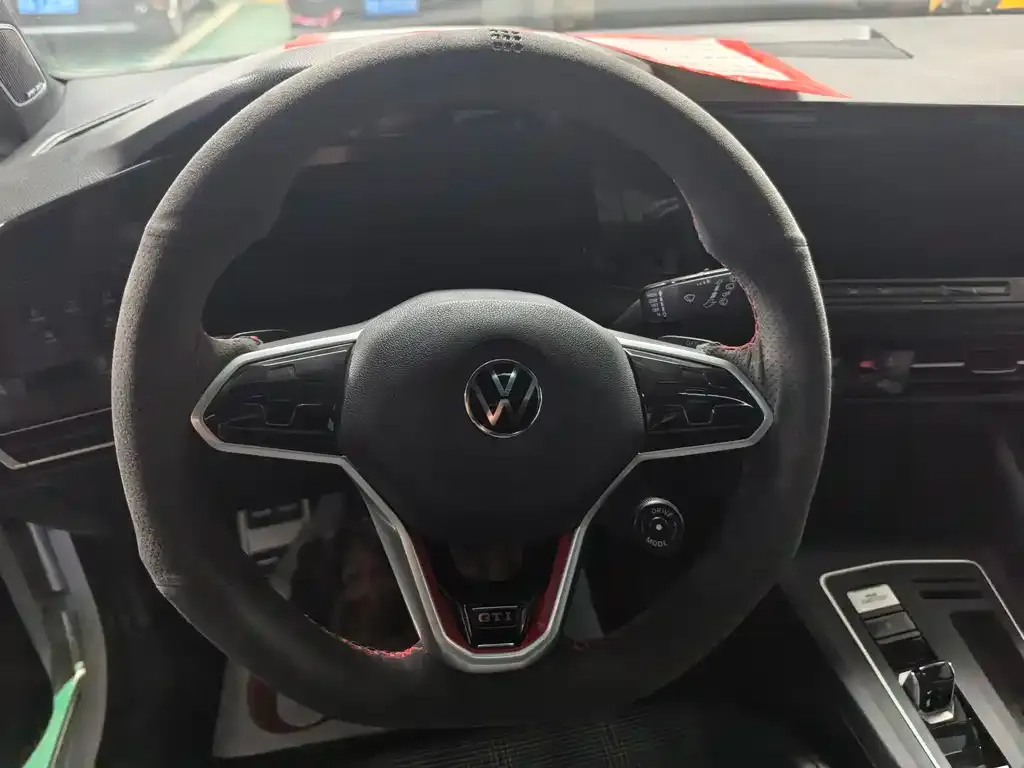 Volkswagen Golf GTI 2023 из CN, фото 4
