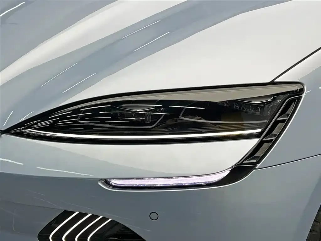 BYD Seal — фото 2
