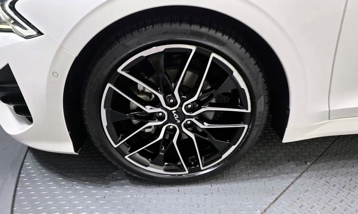 Kia K5 2023 из KR, фото 3