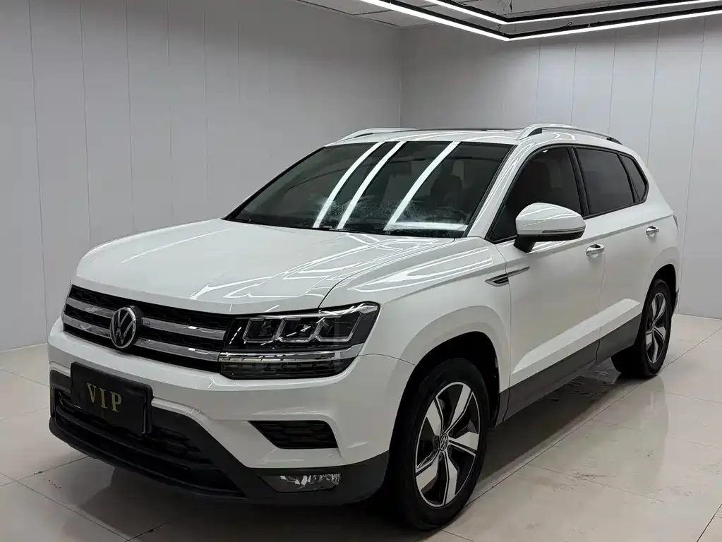 Volkswagen Tharu — фото 1
