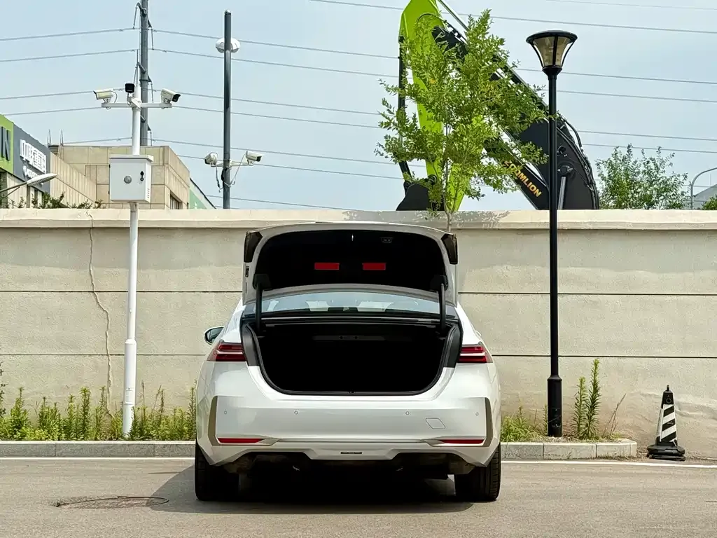 BMW i5 2024 из CN, фото 10