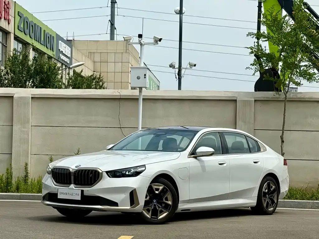 BMW i5 2024 из CN, фото 4