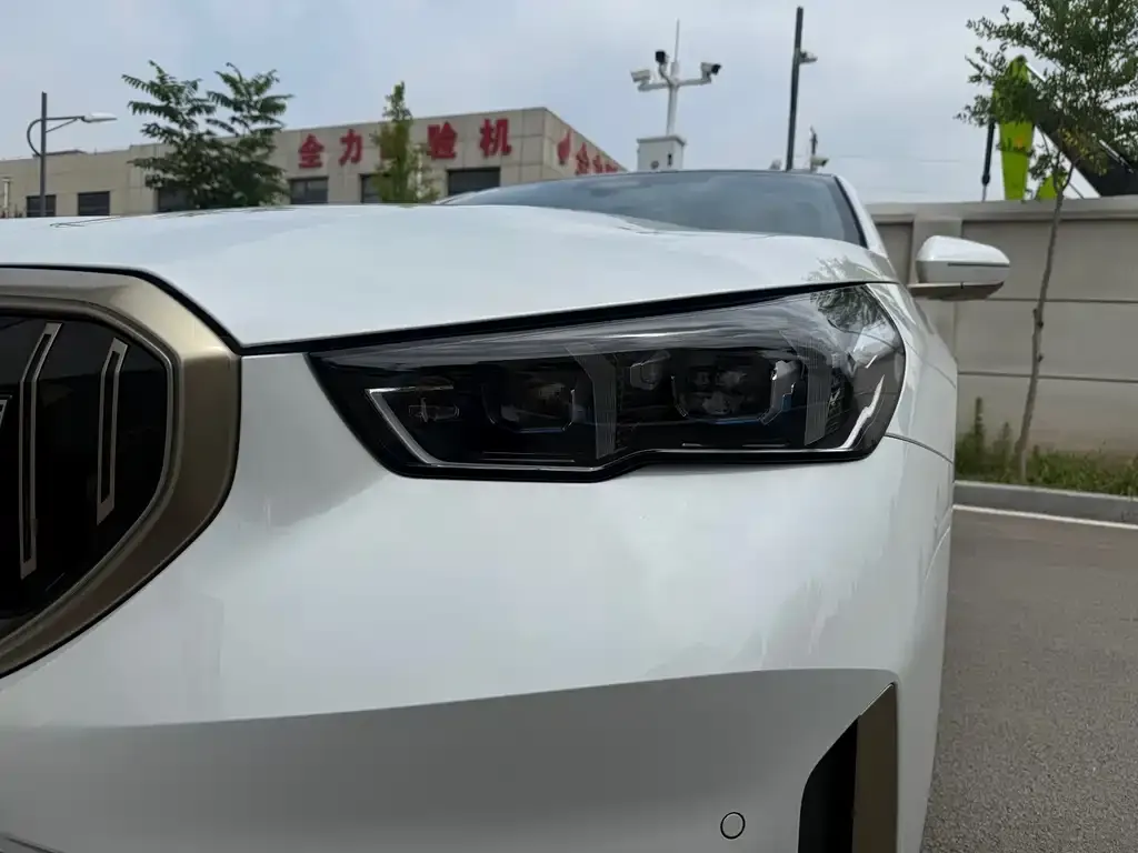 BMW i5 2024 из CN, фото 2