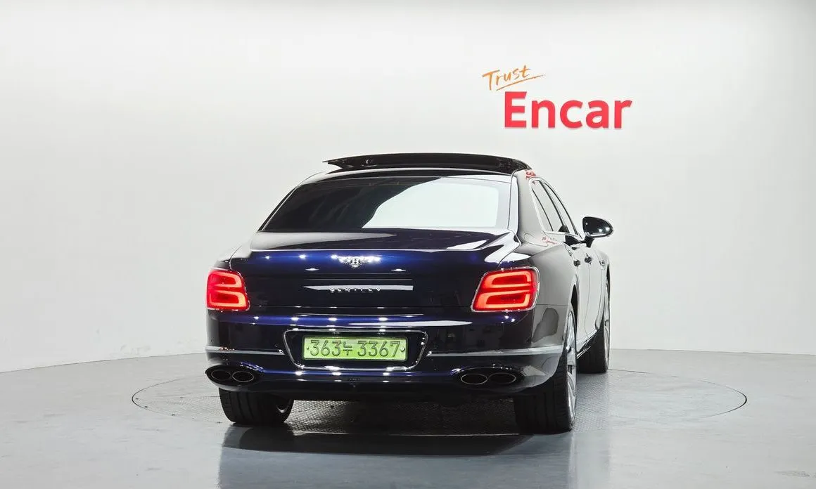 Bentley Flying Spur 2022 из KR, фото 3