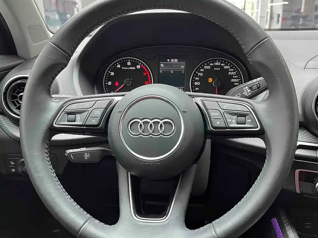 Audi Q2L 2021 из CN, фото 4