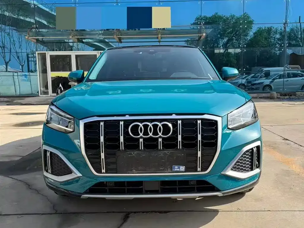 Audi Q2L — фото 2