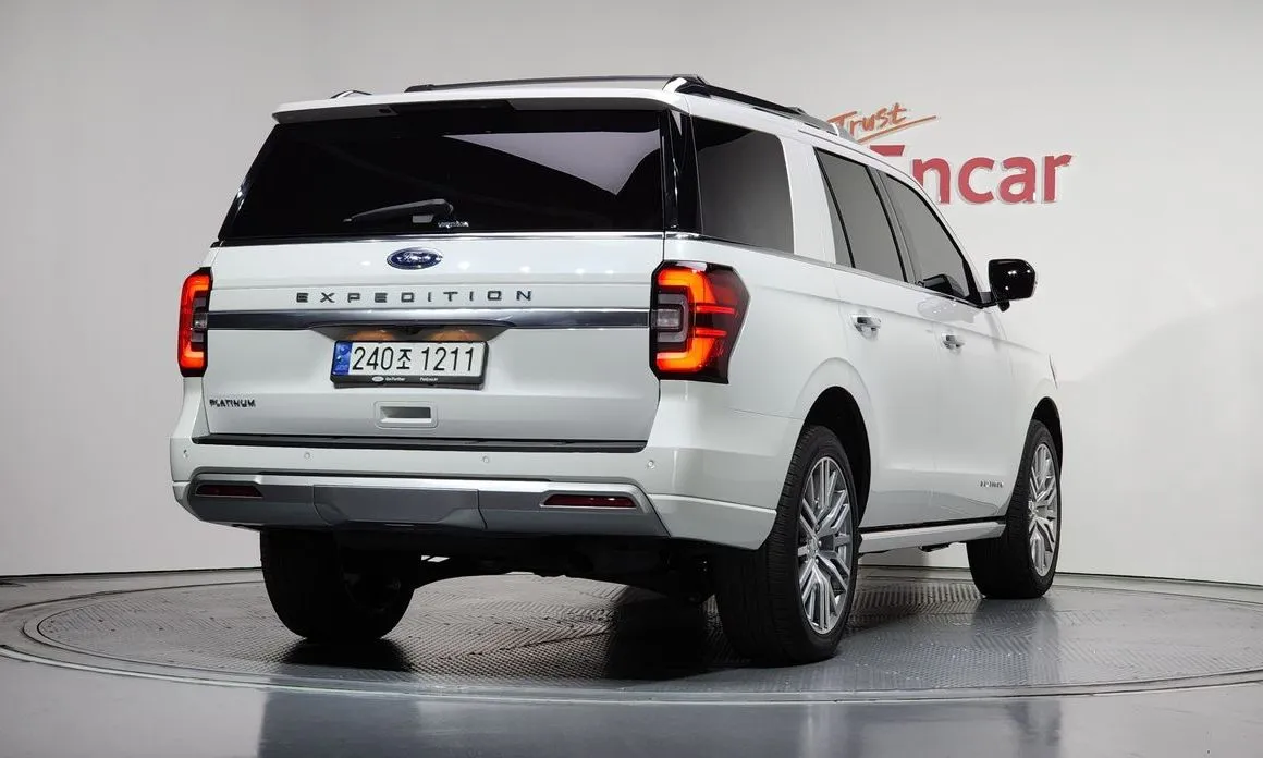 Ford Expedition 2023 из KR, фото 5